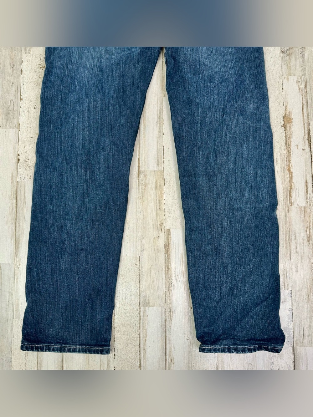 Levi's Men's 505 Regular Fit 36x32 Denim Jeans Medium Stonewash - Picture 12 of 12